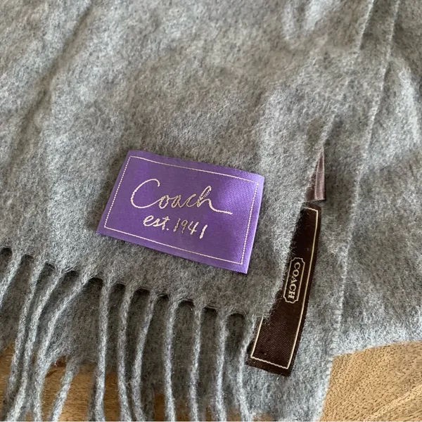 Coach Vintage cashmere and wool blend fringe gray nude preppy wrap scarf - Image 2
