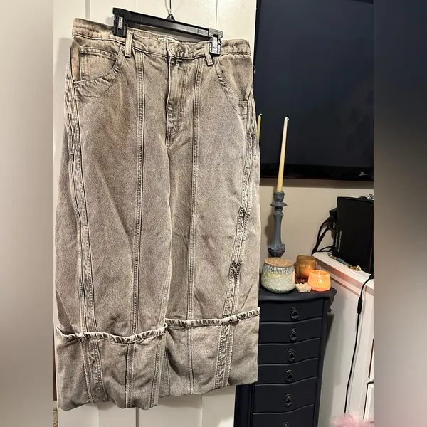 NWT FREE PEOPLE We The Free Olsen Cuffed Crop Barrel Jeans - Slate $128 - Image 16