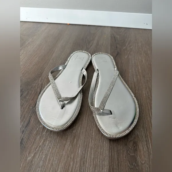 DB Studio Sandals Size 9 - Image 2