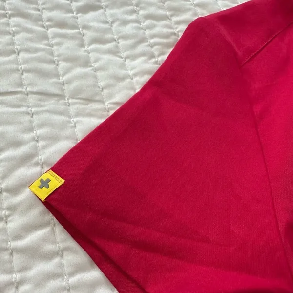 Figs Scrub Top Women’s XS Stretch Pockets Pink/Red Medical Wear - Image 15
