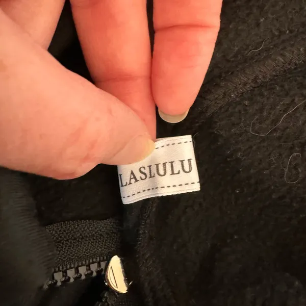 Laslulu XL Hoodie black 1/4 zip‎ - Image 4