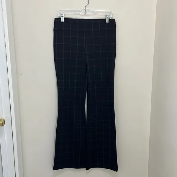 Max Studio Women’s Pants Size Medium - Image 2