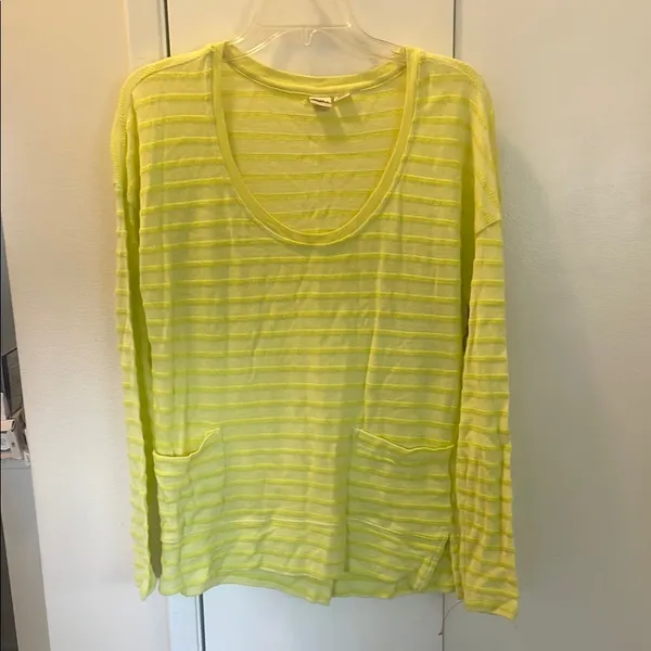 Roxy Yellow Striped Long Sleeve Top size small - Image 2