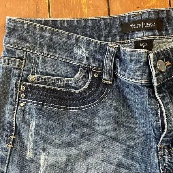 White House Black Market Nior Bermuda Blue Jean Shorts - Image 3