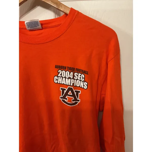 Vintage 2004 Auburn Tigers SEC Champions Hanes Long Sleeve T-Shirt Small - Image 3
