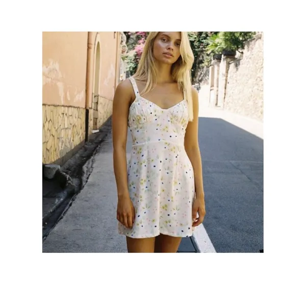 With Jean‎ Grazia Dress Yellow Floral Ruched Bust Mini Dress Summer Cottagecore - Image 2