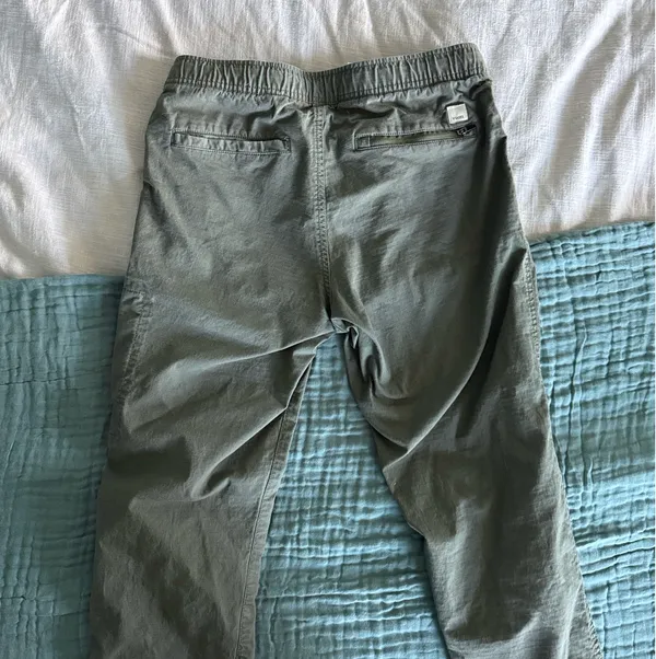 Vuori Hiking Pants - Image 5