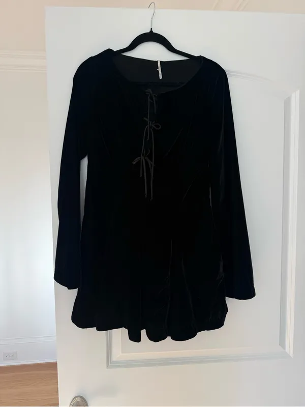 Free People Black Velvet Lace-Up Long Sleeve Mini Dress Size 8 - Image 7