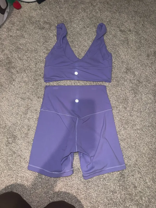 Lululemon align dark lavender set v neck bra and 6” shorts size 4/6 - Image 3
