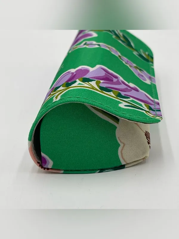 Vera Bradley Eyeglass Case Foxglove Fields Green Pattern Reading Sunglasses - Image 7