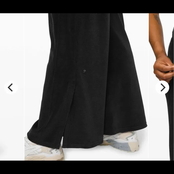 Lululemon Morning Restore black velour side slit at bottom high waisted size 6 - Image 7