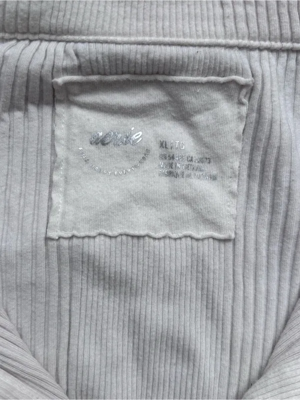 aerie vintage white casual long sleeves top femenine preppy minimalist sz XL - Image 3