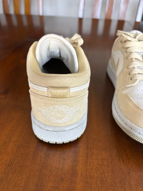 Air Jordan 1 Low SE - Image 3