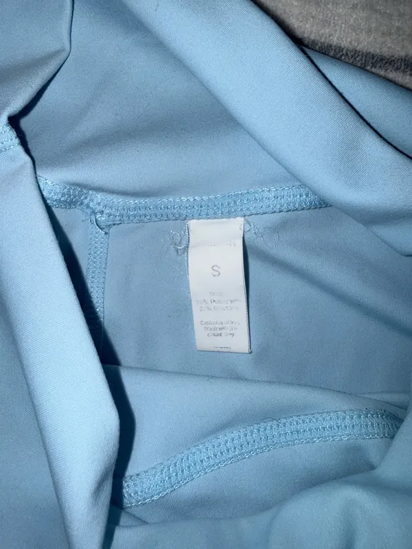 Light blue long sleeve and shorts workout set S - Image 3