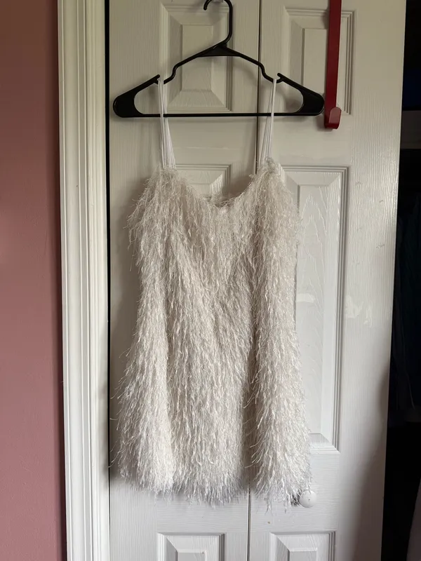 Zara White fringe Feathered Mini Dress sz S - Image 5