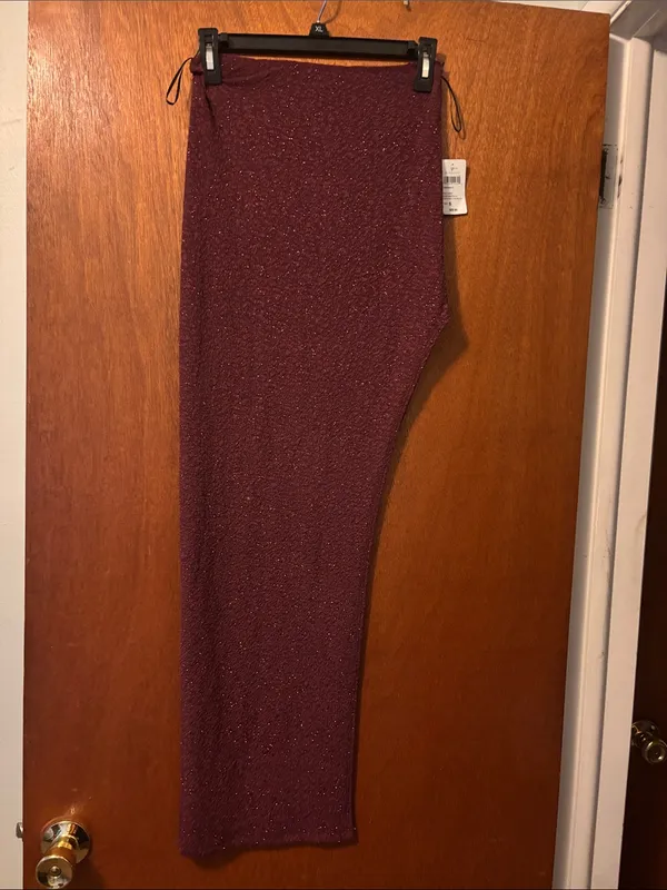 Windsor Sparkle Maxi Skirt with matching cowl neck shirt set Burgundy- Small - Image 2