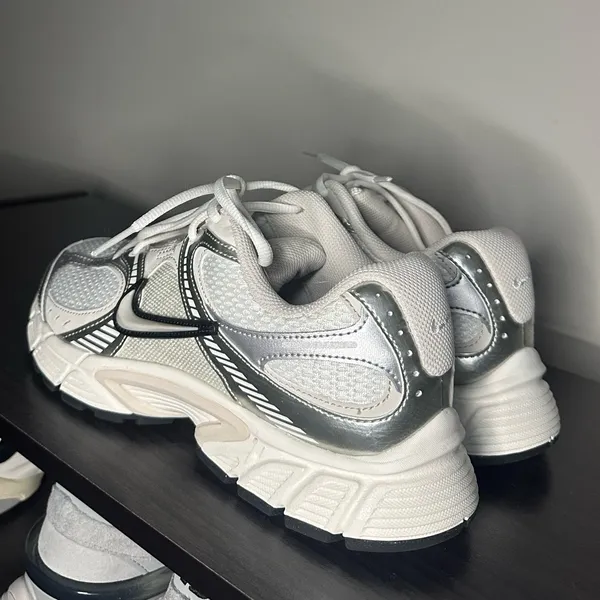 Nike V5 RNR - Image 3