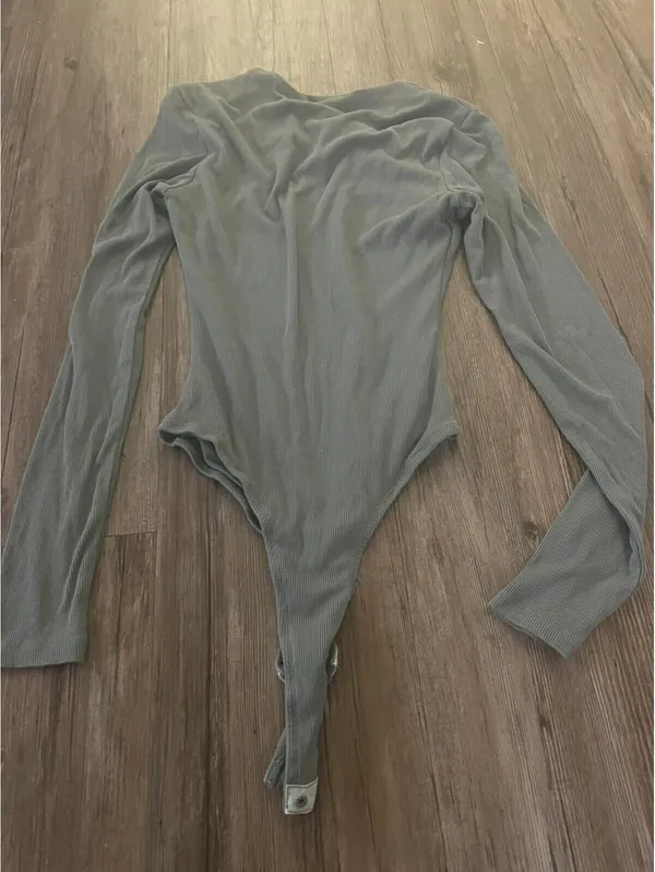 White Fox Long Sleeve Ribbed Body Suit XS Sage Green - Image 3