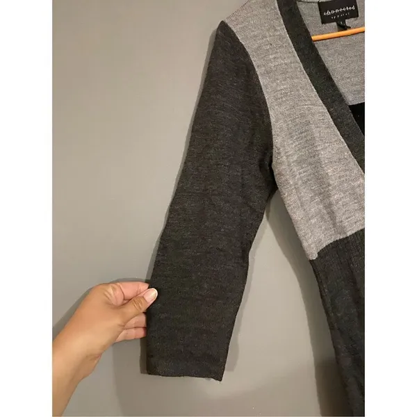 Connected Apparel Sweater Dress Size Small - Image 4