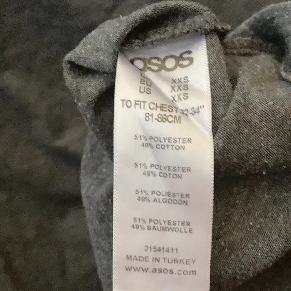 FINAL MARKDOWN ASOS tee xxs - Image 4