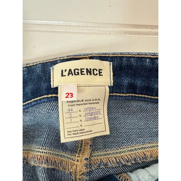 NWOT L’AGENCE Marty Mid-Rise Flared Jeans Slim Fit Acid Wash Blue Womens Size 23 - Image 7