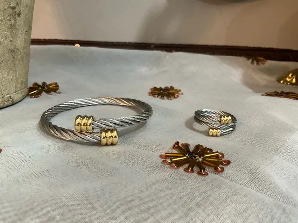 UNISEX Silver & Gold Cable Wire Bracelet + Ring Set - Image 3
