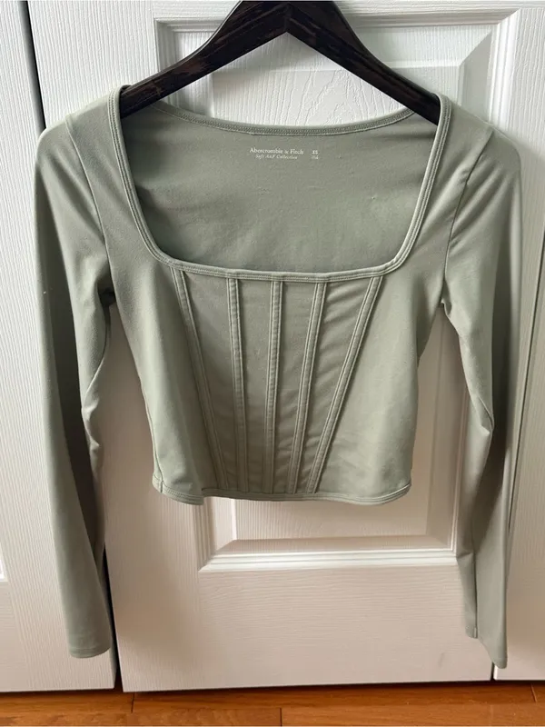 Abercrombie & Fitch Soft A&F Corset Top in Sage Green - Image 2