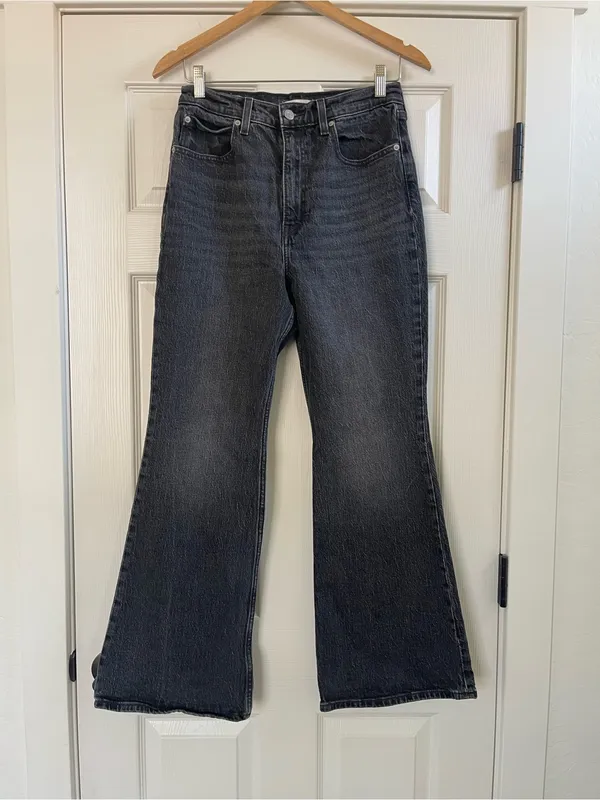 Women’s Levi’s Premium 70s High Flare Jeans Faded Black Size 28 - Image 4