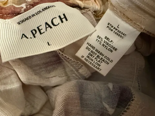 NWOT Floral Wrap top and matching palazo pants in Cream and Mauve - Image 13