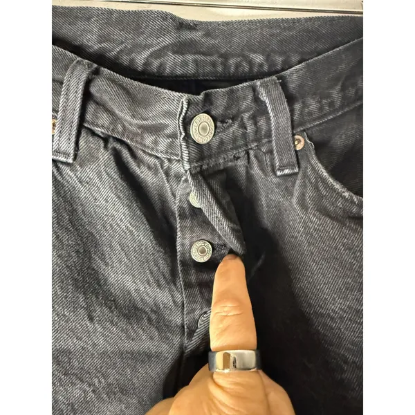 Levi's‎ 501 cuff jean shorts black size 28 - Image 4