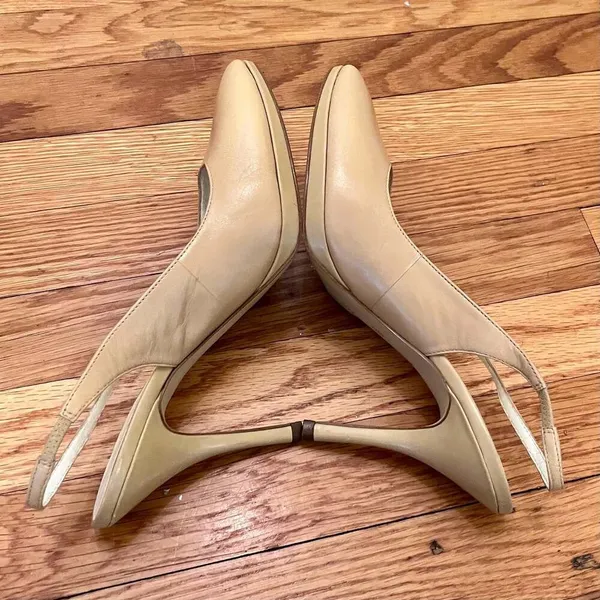 Anne Klein AKNARA Beige Leather Pointed Toe Slingback Kitten Heels Size 8.5M - Image 7