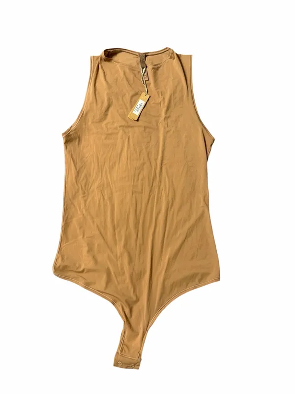 SKIMS NWT Crewneck Bodysuit; Fits Everybody; Color Sienna; Beige/Nude size Large - Image 3