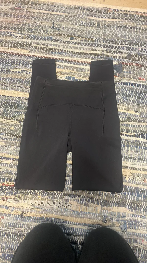 Lululemon Leggings Black - Image 3