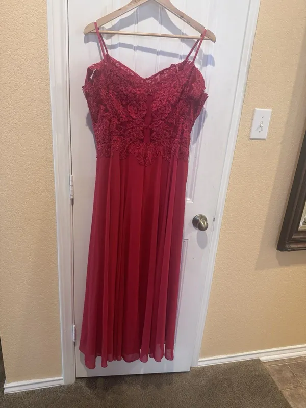 Let's Red Lace Applique Corset Prom Evening Gown SIZE XL - Image 2