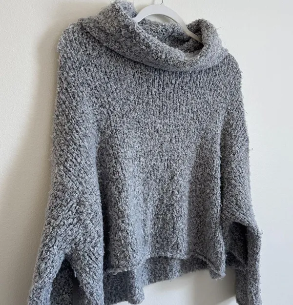Free People BFF Cowl Neck Grey Oversized Sweater Size XS Small Knit - Image 5