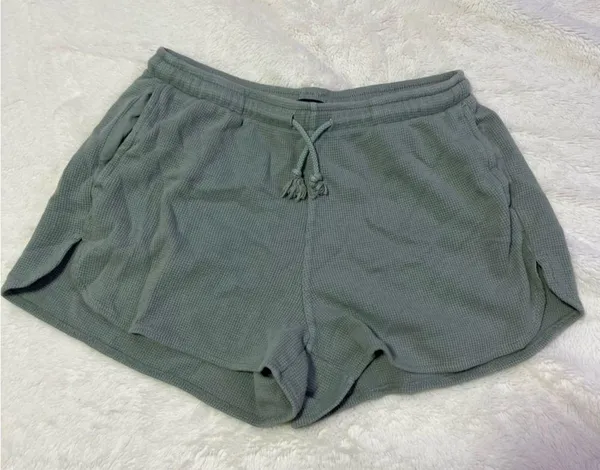 Green brandy Melville shorts - Image 2