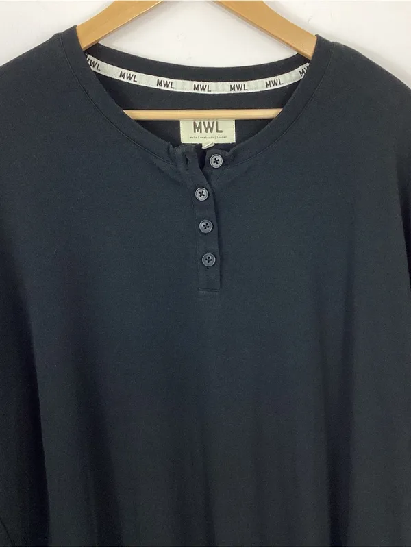 MWL Breeze Henley Shirttail Tee Size Large - Image 3