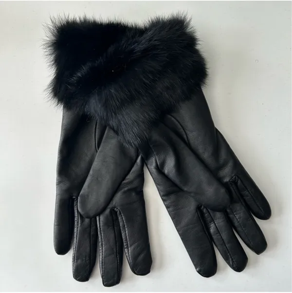 Elegant Black Fur-Trimmed Leather Gloves - Image 3
