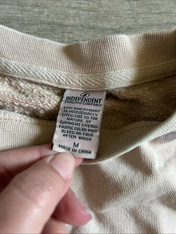 Neutral Cream Crewneck Sweatshirt with Chest Emblem - Image 3