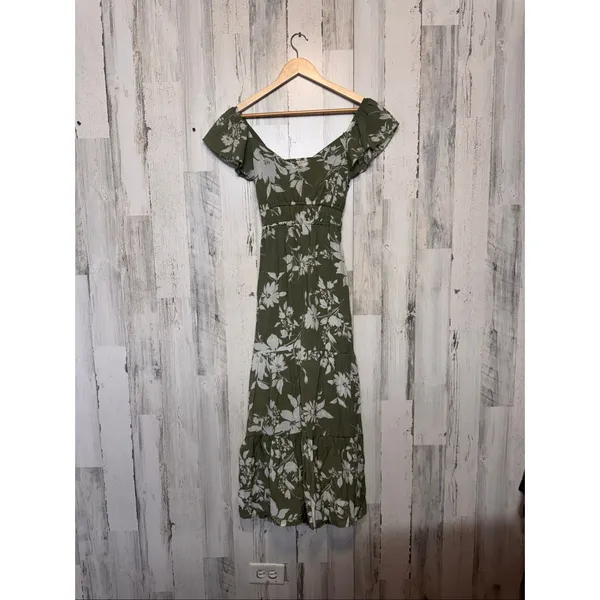 Just Found Olive Green Floral Maxi Dress Womens Size Small S Cutout Smocked Tier - Image 2