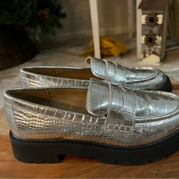 J. Crew Womens Winona Lug Sole Silver Croc-Embossed Penny Loafer Sz 8.5 - Image 6