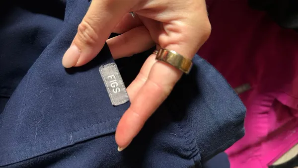 FIGS Navy Scrub Jogger Pants + Top Set - Image 2