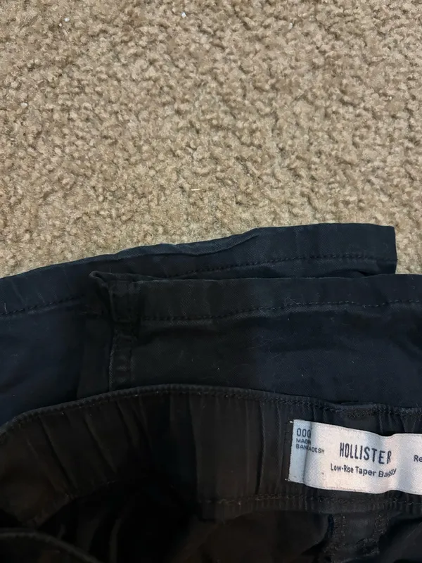 Hollister Low-Rise Taper Baggy Cargo Pants - Image 6