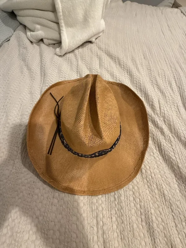 FRYE Straw Cowboy Hat with Patterned Band - Image 2