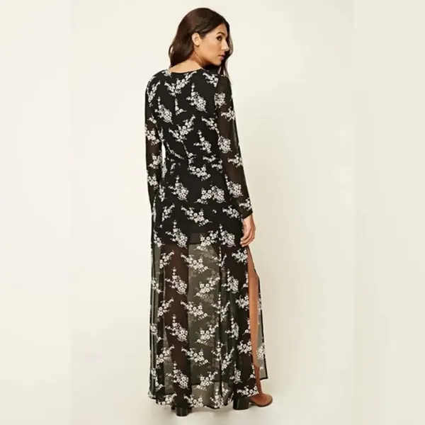 ✨HP 12-11-16✨M-Slit Floral Maxi Dress✨ - Image 3