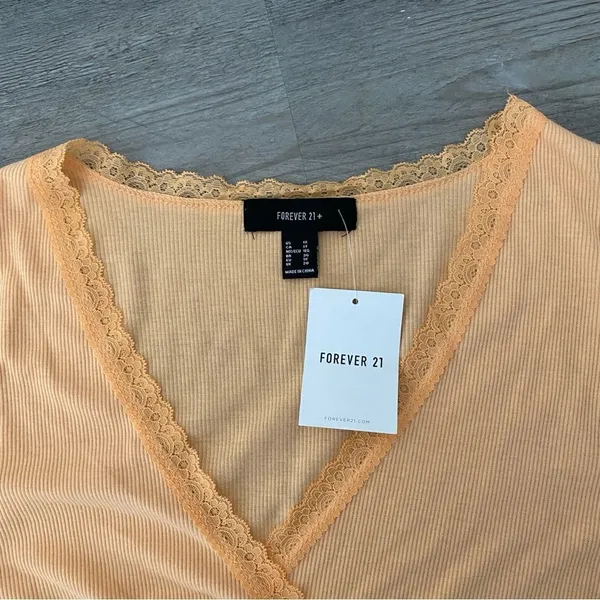 Forever 21 Ribbed Surplice Top Lace Trim Peach Plus 1X - Image 4
