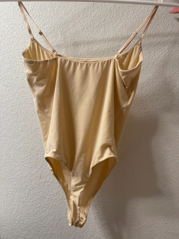 SKIMS Bodysuit - Image 3
