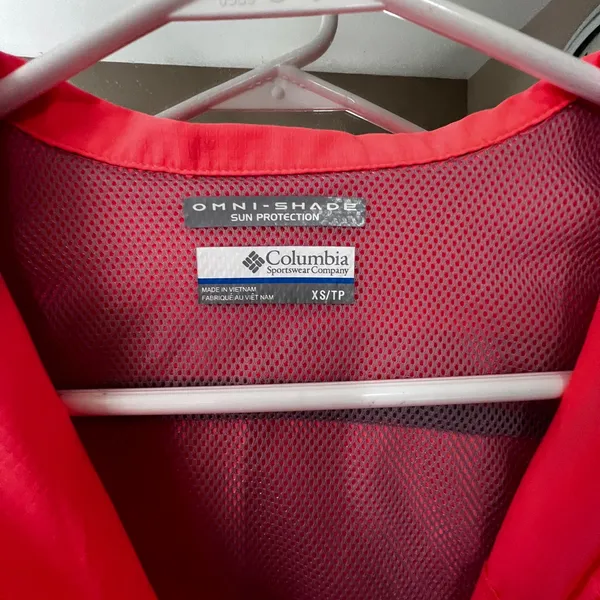 Columbia Women's Vibrant Sun Protection Long Sleeve - Image 3