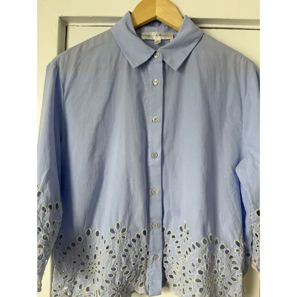 Chelsea & Theodore Light Blue Eyelet Embroidered Cotton Button Up Shirt M - Image 14