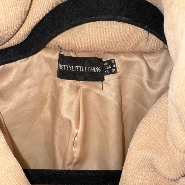 Pretty Little Thingcropped puffer jacket - Image 3